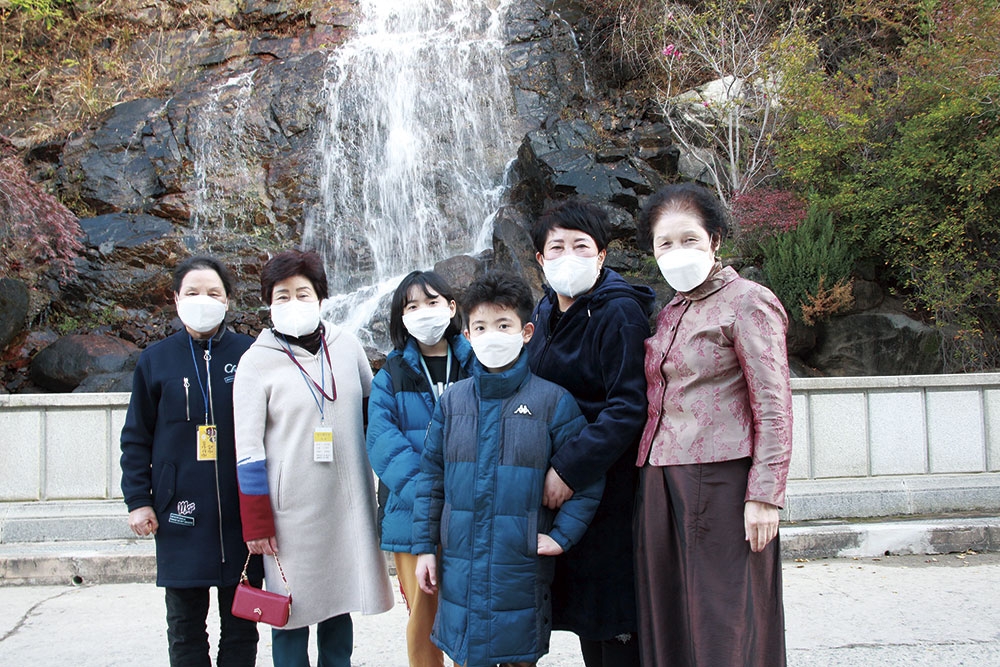 나의 일이 좋다 이 사람이 사는 법 함께 가는 길 “천부교회에서 만나 친해졌어요!”