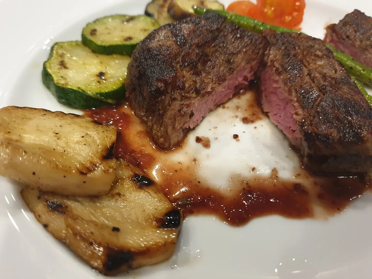 #시무식 #레스토랑 #신앙촌 #스테이크 

  간만에 먹어서 더 맛있는~ㅎ