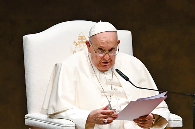 교황청의 계속되는 비도덕적인 모호성